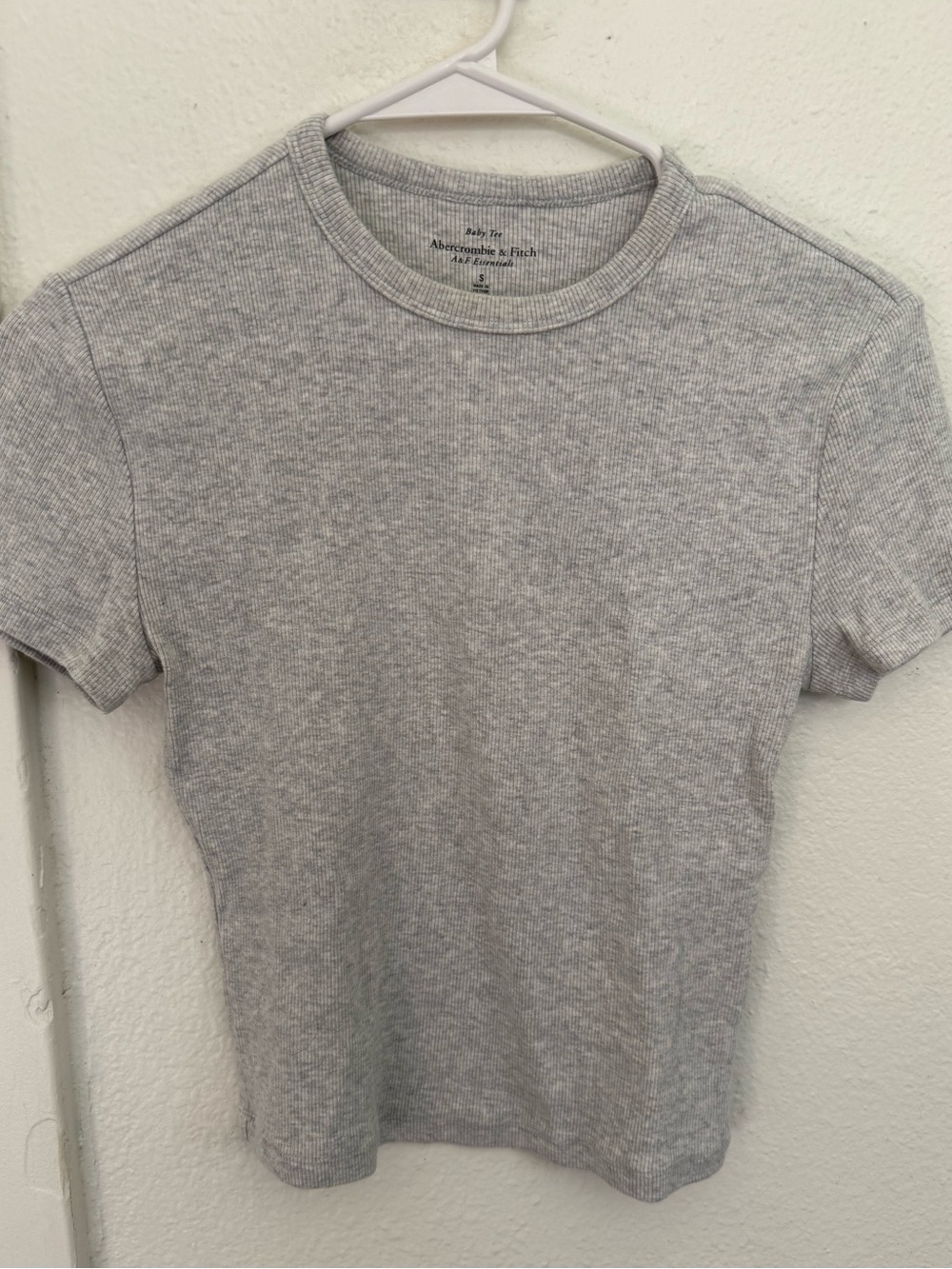 Abercrombie baby tee